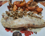 Foto del paso 6 de la receta: Merluza con arvejas y salsa de roquefort