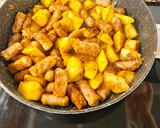 Foto del paso 6 de la receta: Guiso de patatas con salchichas frescas