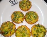 A picture of step 4 of Chicken veg muffins.