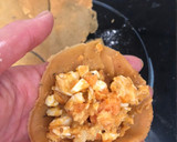 Foto del paso 5 de la receta: Masa de empanadillas en mambo