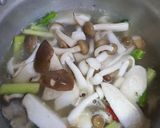 รูปขั้นตอนการทำที่ 2 ของ ต้มยำขาหมู