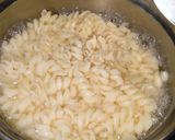 A picture of step 2 of Vegetables corn pasta.