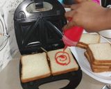 A picture of step 3 of Tuna sandwich.