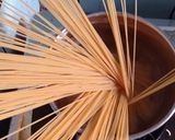 Foto langkah ke 3 dari resep Spagetti Aglio Olio (Versi Pedas).