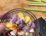 A picture of step 2 of Vietnamese Chicken Lemongrass | Gà Kho Sả Ớt.