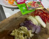 Foto langkah ke 2 dari resep Tumis Brokoli Wortel.