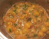 Foto del paso 9 de la receta Tiburones, en salsa de tomates cherrys amarillos