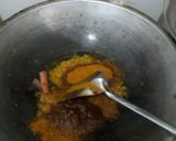Foto langkah ke 4 dari resep Nasi kebuli ayam magic com.