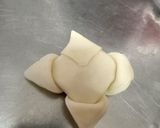 A picture of step 6 of Flower Gujiya.