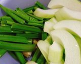 Hình bước làm 3 của món Canh chua từ trái bần