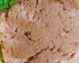 A picture of step 2 of Kafta (meatballs with herbs and spices).