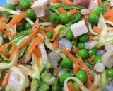 Foto del paso 1 de la receta: Noodles de calabacín y zanahoria con verduras y gambas