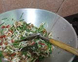 Foto langkah ke 2 dari resep Tumis Toge Oncom Simpel.