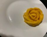 A picture of step 5 of Mango Sticky Rice with Rose-Shaped Mango Slices.