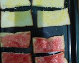Foto langkah ke 2 dari resep Roti Kering Stroberi.
