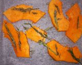 Foto del passaggio 3 della ricetta Risotto alla zucca