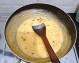 Foto langkah ke 6 dari resep Cumi Saos Telur asin.