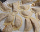 Foto del paso 4 de la receta: Empanadillas de tomate y atún 🥟🥟🍅+🍚