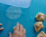 Foto langkah ke 3 dari resep Donat Maizena.