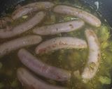 Foto del paso 3 de la receta Longanizas de pollo en salsa con jamón