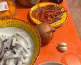 Foto del paso 1 de la receta: Cazuela de garbanzos a la marinera