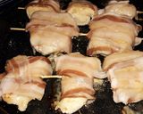 Foto del paso 5 de la receta: Brocheta de pollo c/panceta