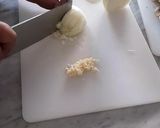 Foto langkah ke 2 dari resep Creamy Mushroom Soup.