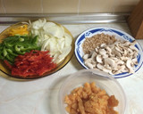 Foto del paso 1 de la receta: Espaguetis con pollo y verduras con nata