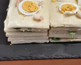 Foto del paso 1 de la receta: Pastel frío de salmón, gambas y rúcula con mahonesa