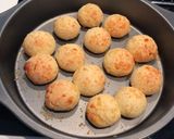 Foto do passo 7 de Pão de queijo (minha versão)