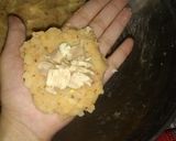 A picture of step 4 of Cheese potato balls.