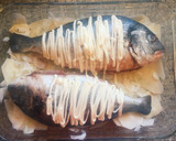 Foto del paso 4 de la receta: Dorada al horno con mayonesa 🐟