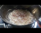 चिकन दम बिर्याणी (Chicken dum biryani recipe in marathi) रेसिपी स्टेप 2 फोटो 