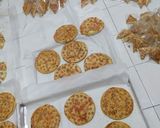 Foto langkah ke 5 dari resep Pizza ekonomis.