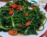 Foto langkah ke 4 dari resep Tumis Kangkung ala Resto.