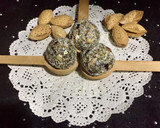 A picture of step 4 of Spinach dates balls.