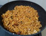 Foto langkah ke 3 dari resep Mie Nasi Goreng.