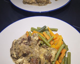 Foto del paso 6 de la receta: Pollo en salsa de setas, trufa y queso azul con verduras