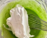 Foto langkah ke 4 dari resep Chiffon pandan.