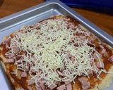 Foto langkah ke 4 dari resep Beef luncheon bolognese pizza anti gagal (ukuran 2 orang).