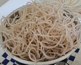 Foto langkah ke 1 dari resep Mie Sagu.
