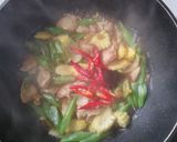Foto langkah ke 3 dari resep Tumis Ayam Sayur.