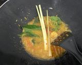 Foto langkah ke 4 dari resep Ikan mujair bumbu kuning.