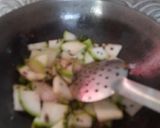 A picture of step 2 of Samak rice.