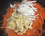 A picture of step 4 of Japanese Carrot Fry with Salty Fishegg.