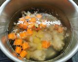 รูปขั้นตอนการทำที่ 2 ของ ซุปไก่มันฝรั่ง​