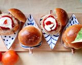 Hình bước làm 3 của món Bánh mì hamburger thịt băm