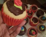 Foto del paso 3 de la receta: Muffins de vainilla, chocolate & dulce de leche