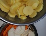 Tepsis csirkecomb vele sült krumplival és zöldségekkel recept fázis 1 fotója