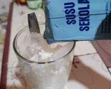 Foto langkah ke 2 dari resep Es Soda Gembira.